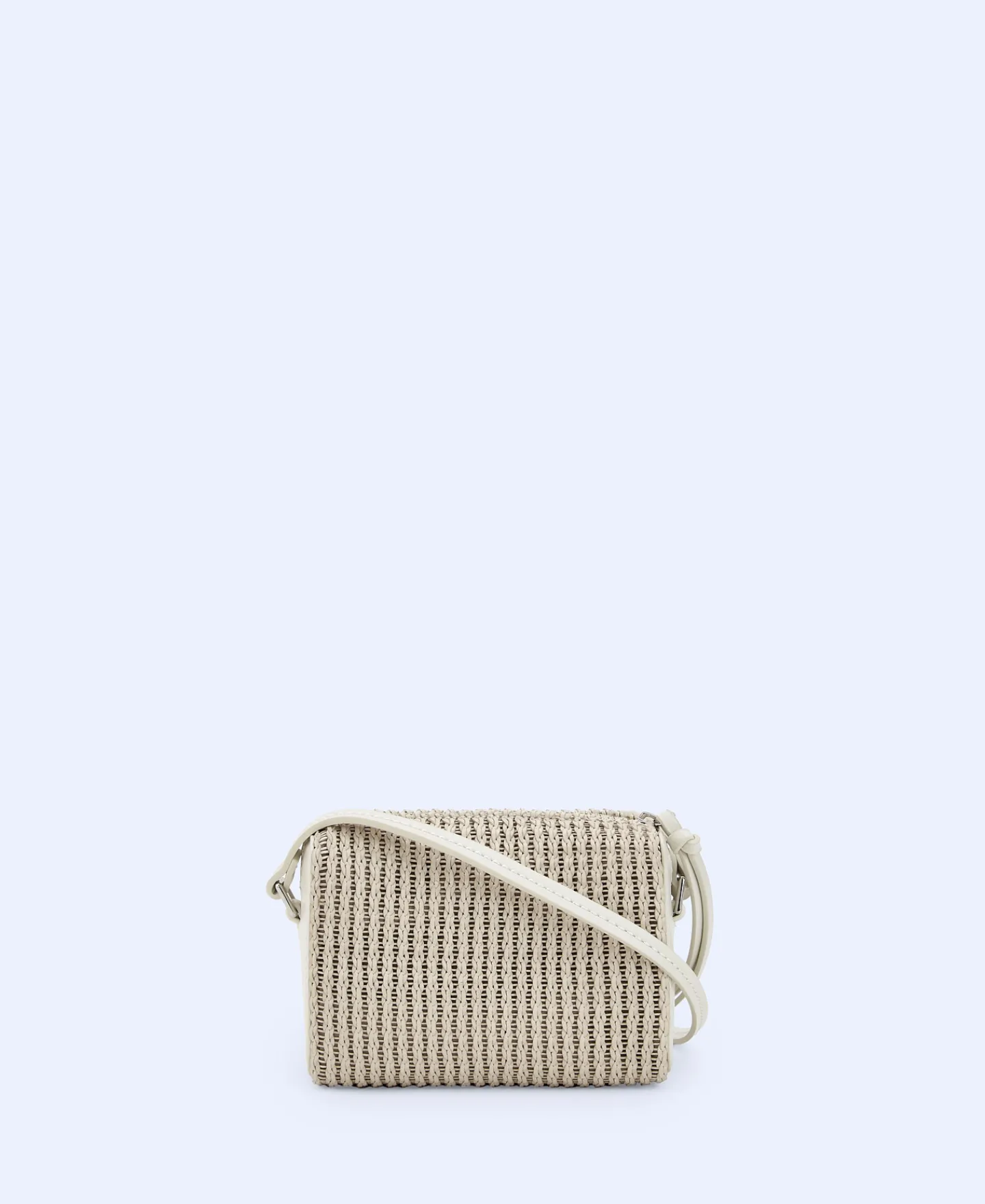 Adolfo Dominguez Bolsos>Bandolera Pequena Reciclada Trenzada Gris Claro