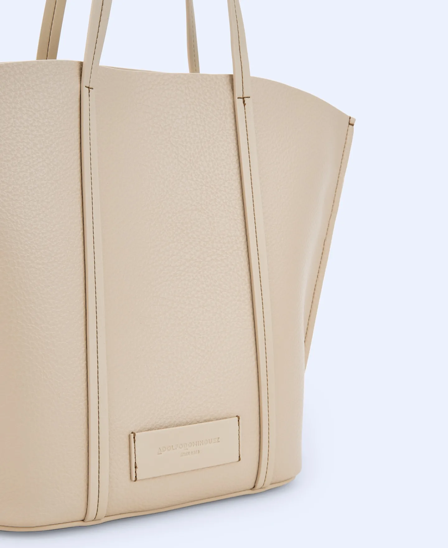 Adolfo Dominguez Bolsos>Shopper Reciclado En Textura Grano Nata